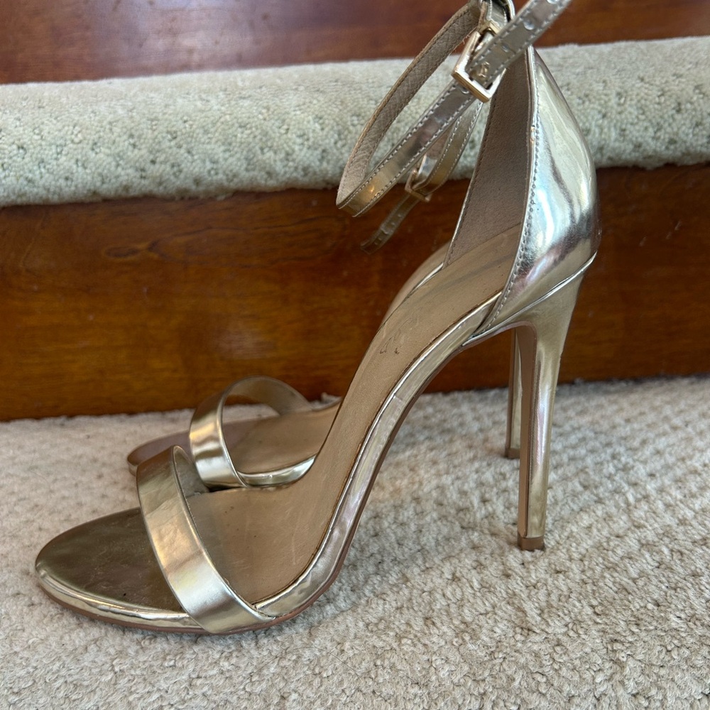 Glamorous Gold Stiletto Heels with Ankle Strap❤️9